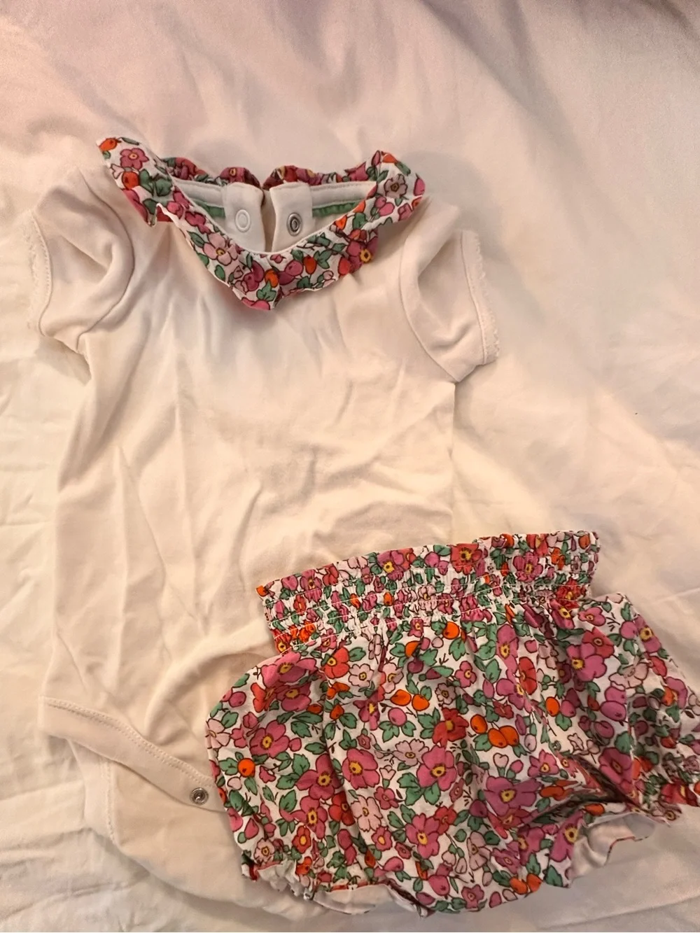Baby Boden White Onesie with Pink & red Floral Bloomers